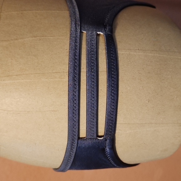 Beautiful shiny gray bikini  large bottoms top is 34B bonus pair of bottoms - Picture 5 of 7